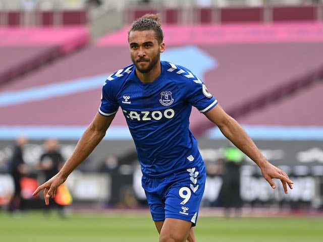 Dominic Calvert-Lewin z Evertonu świętuje zdobycie pierwszego gola 9 maja 2021 r.