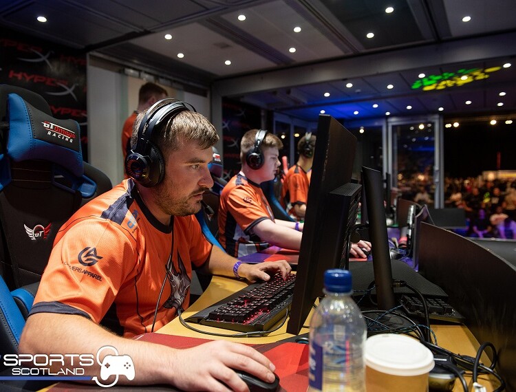 ZMIENIAJĄCE ROZGRYWKI WYDARZENIE E-SPORTOWE, KTÓRE ROZBUDZA REWOLUCJĘ SPORTÓW W SZKOCJI