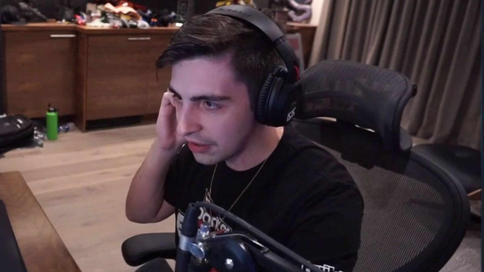 shroud streaming on Twitch