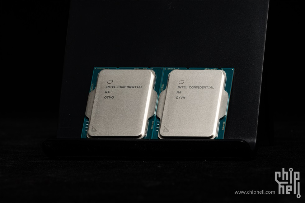 Intel Core i5-12400 e Intel Core i3-12300