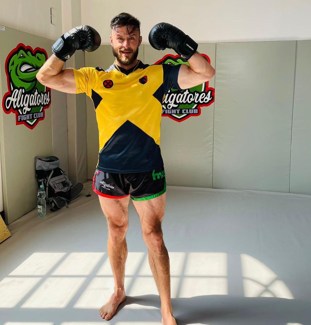 Jarosław „pashaBiceps” Jarząbkowski w HIGH League 2. Legenda e-sportu wyjdzie do klatki