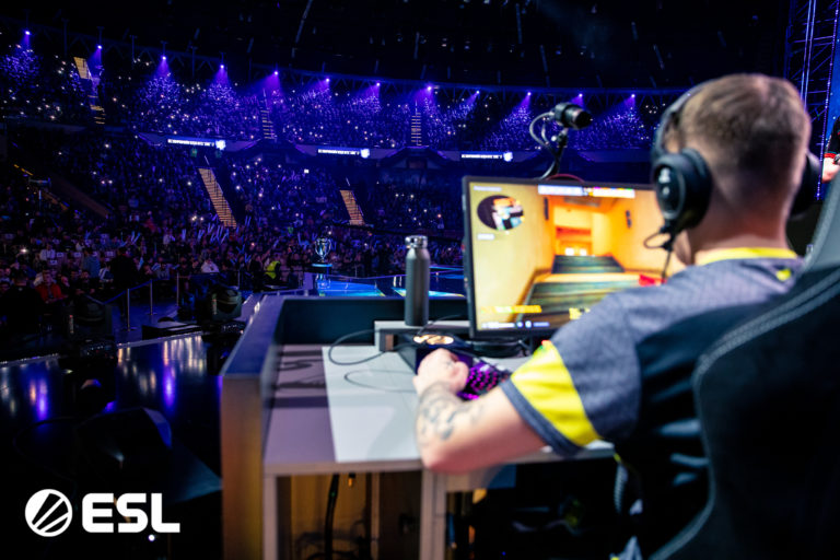 S1mple, one of the best CS:GO players in the world, plays at IEM Katowice for Na`Vi.