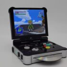 Random: Console Modder sprawia, że ​​makieta „Fake Portable GameCube” staje się rzeczywistością