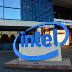 Intel zawiesił operacje w Rosji i wzywa do „szybkiego powrotu do pokoju” 