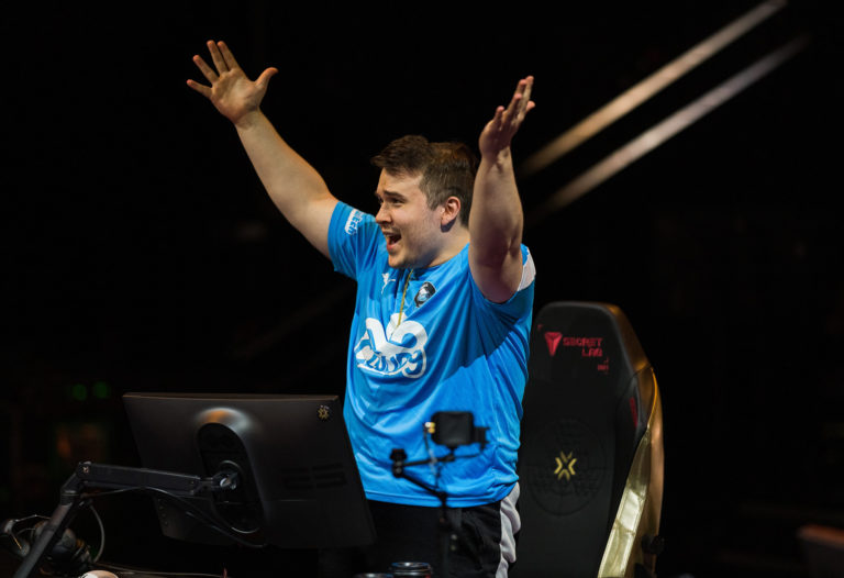Vanity, leaf, Xeppaa, aby podobno zagrać razem w turnieju CS:GO