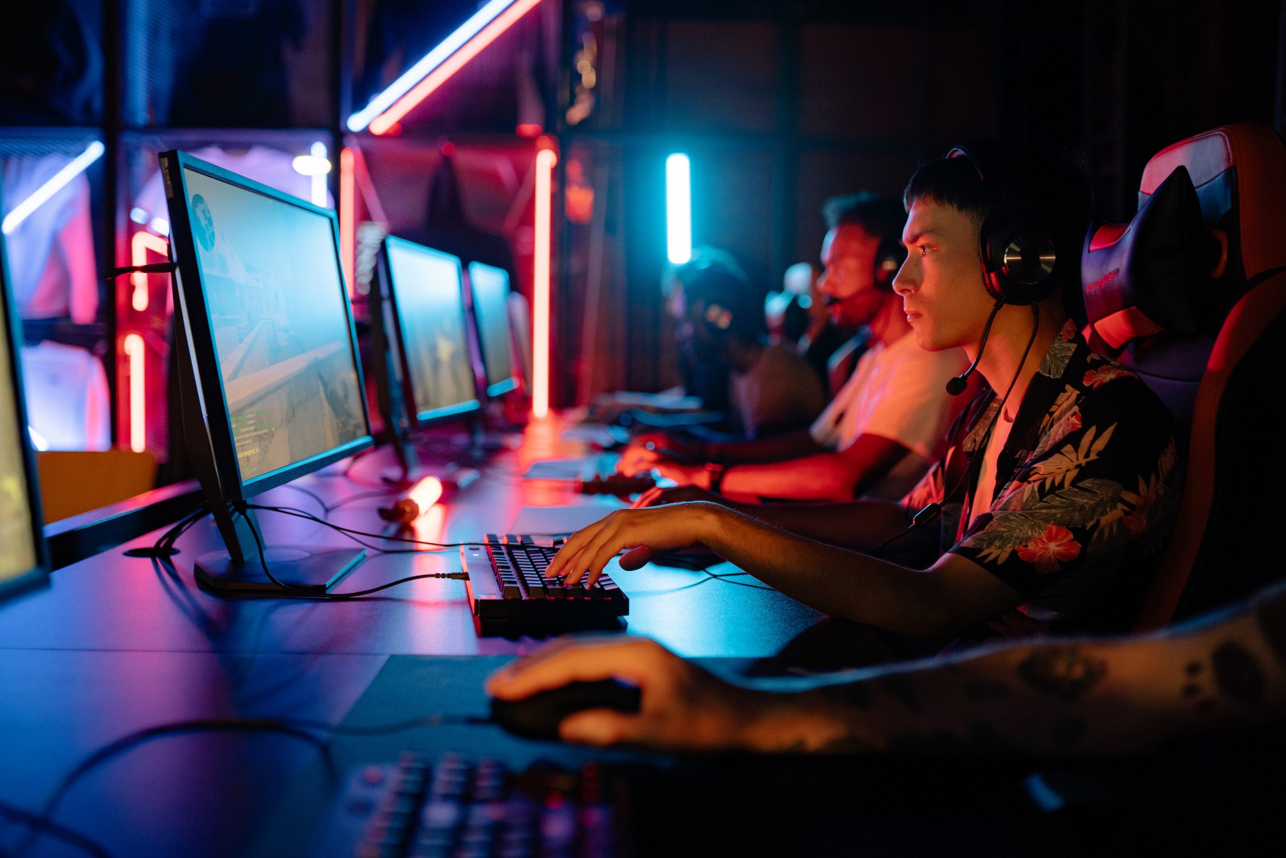5 najlepszych e-sportów na rok 2022, w które powinieneś spróbować grać