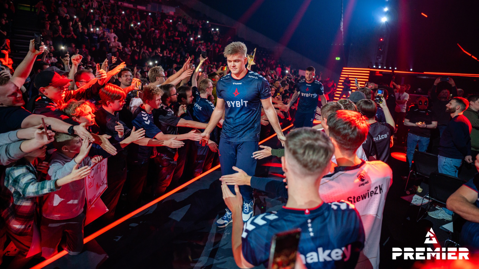 BLAST Premier podpisuje partnerstwo w zakresie praw medialnych z Grupą DAZN