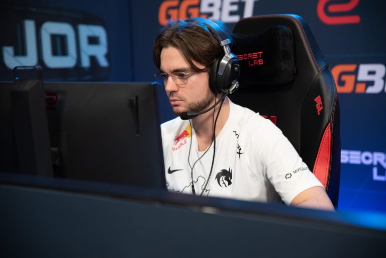 Chcesz wkroczyć do NAVI na IEM w Kolonii