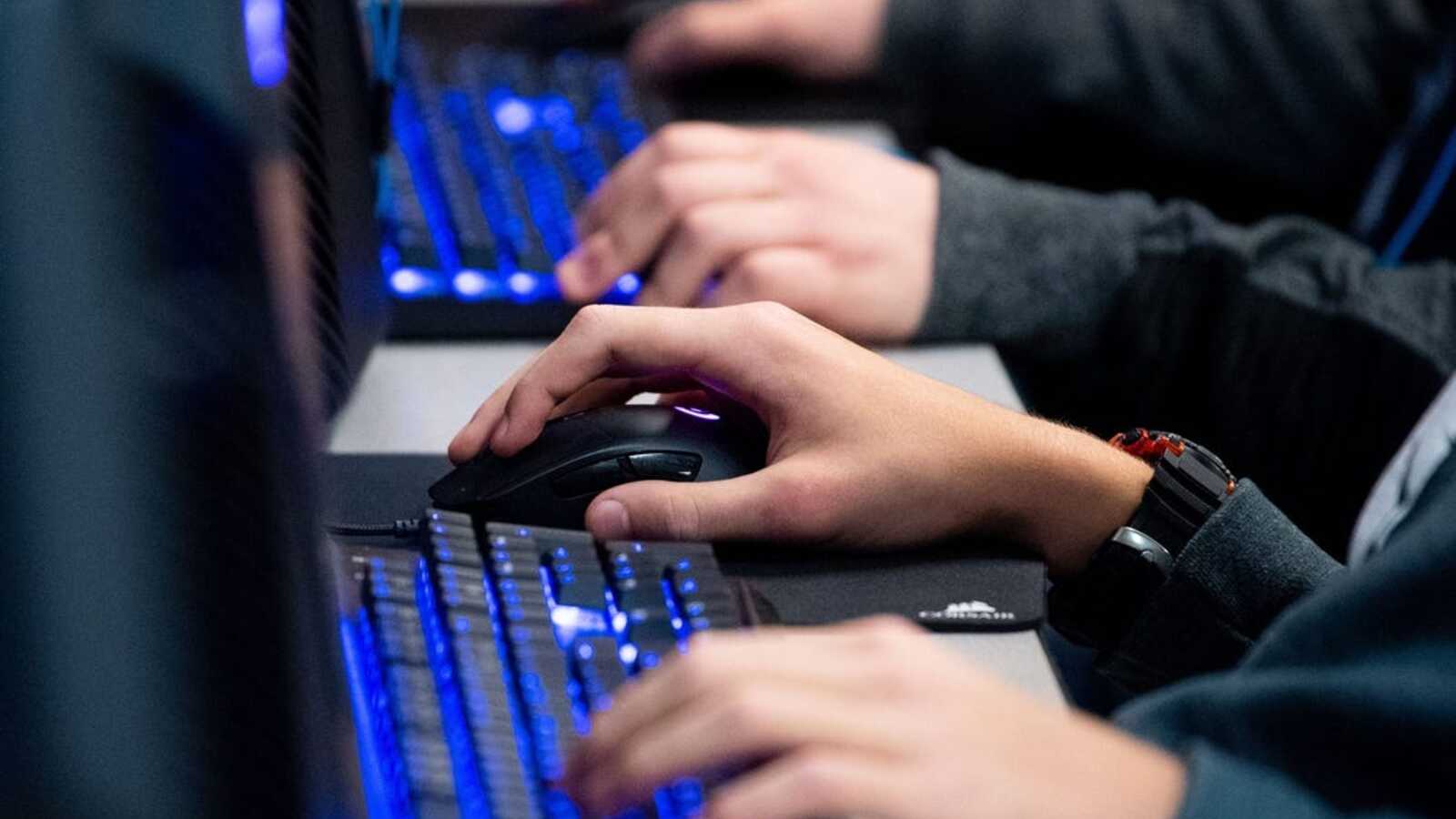 Nazwa zespołu Liquid zostaje głównym trenerem