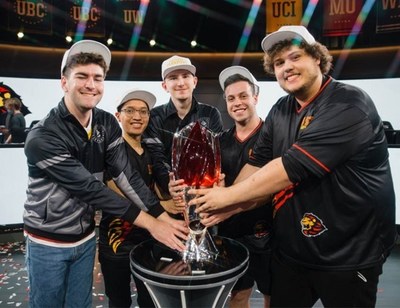 National Championship UST League of Legends Team, L to R: Shane “Porsche” Higginbotham, Dat “Kitzuo” Nguyen, Robert “RobbyBob” Wieber, Gil “Shogo” Meron, and Charles “Chookies” Thornburgh