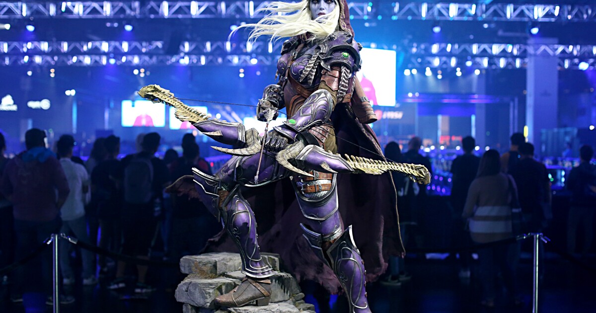 Mężczyzna z Orange County przyznaje się do winy za prześladowanie gracza „World of Warcraft”