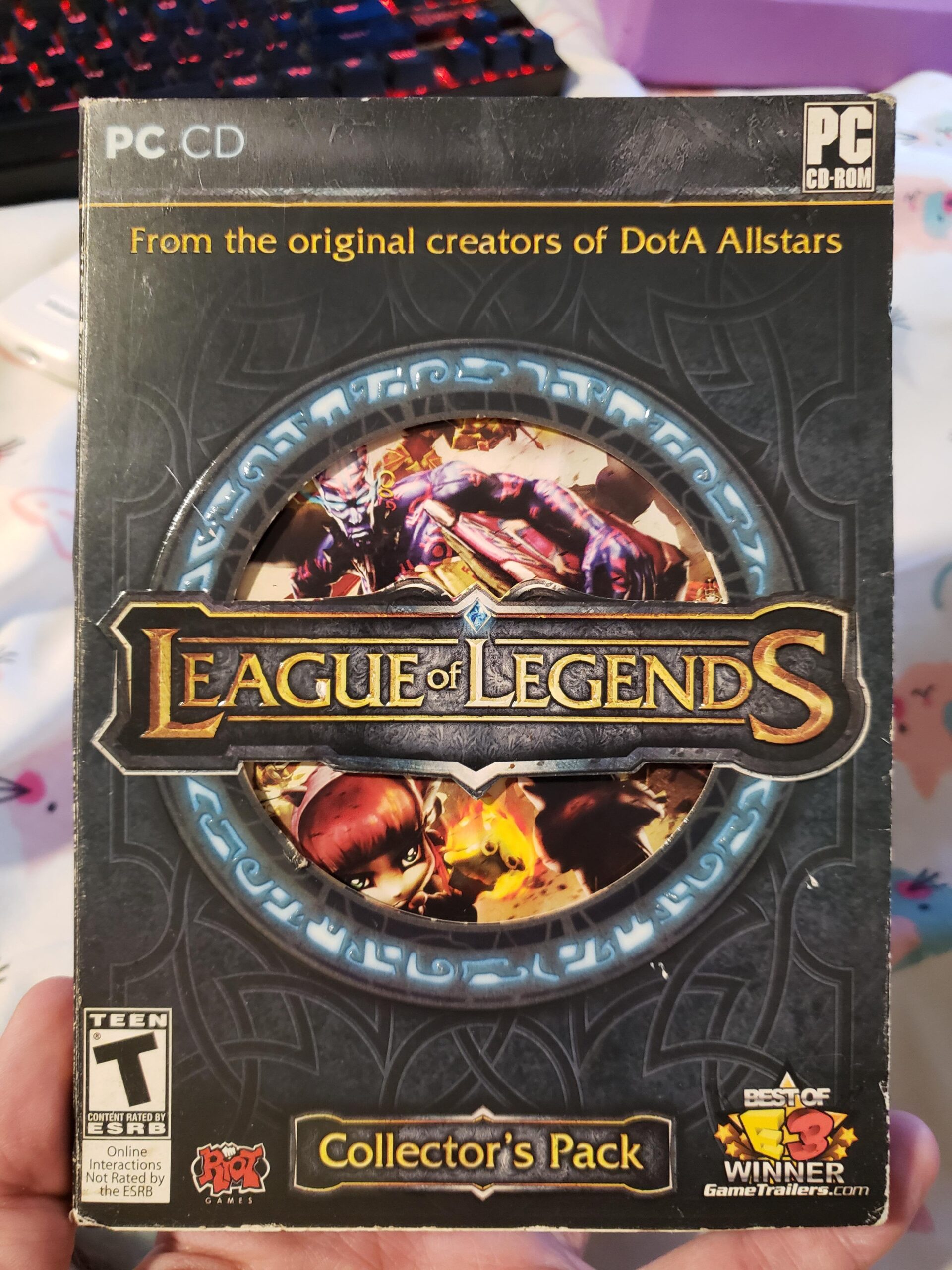 Dzisiaj próbowałem zainstalować League of Legends z płyty ze zdjęciami : leagueoflegends