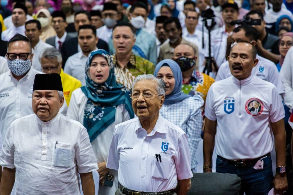 Analysts: GTA should just disband after racial narrative rejected by voters, pact will die off with Dr Mahathir's retirement