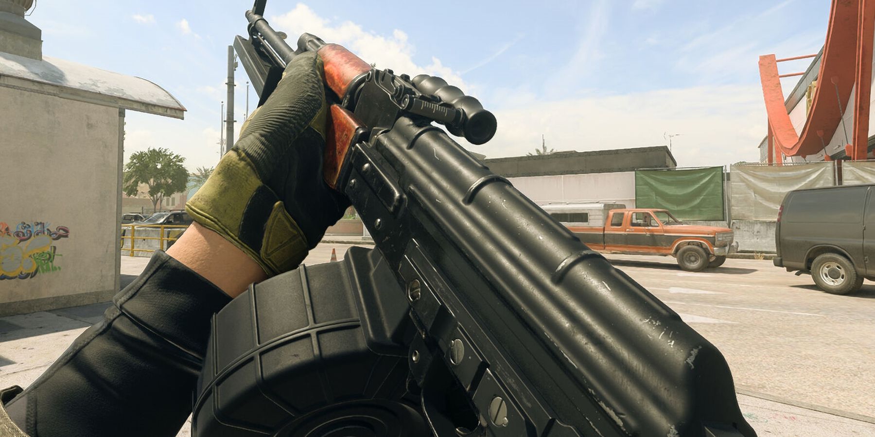 Screenshot of an RPK submachine gun from Call of Duty: Warzone 2