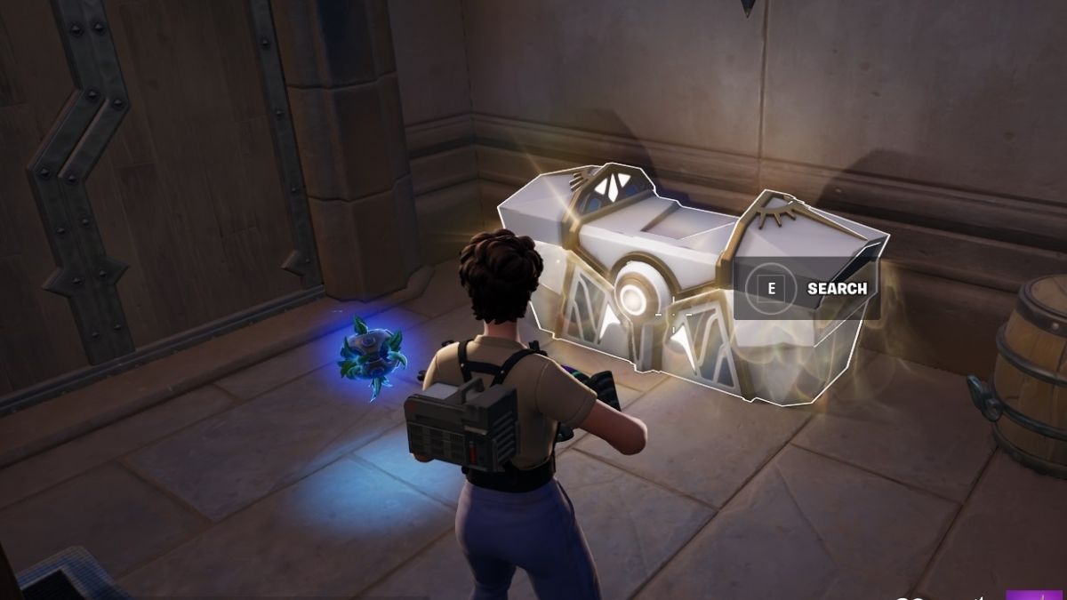 Fortnite - a player looks at an oathbound chest that