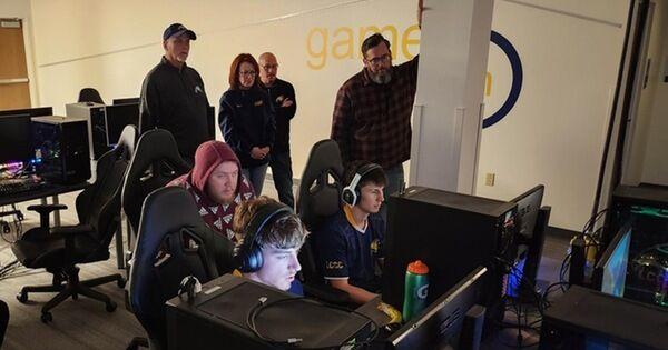 LCCC zdobywa drugi krajowy tytuł e-sportowy w Call of Duty: Warzone |  Aktualności