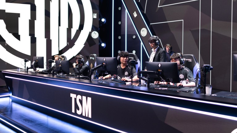 TSM GM odpowiada na raport, twierdząc, że skład LoL otrzymał 24-godzinne ultimatum w sprawie obniżki płac
