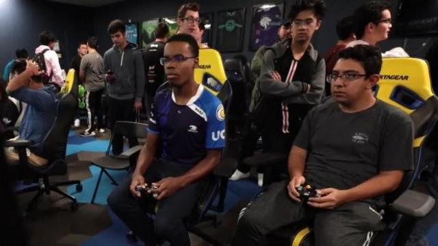 Rosnąca liczba HBCU dodaje e-sport do swojego programu nauczania, aby przyciągnąć studentów.
