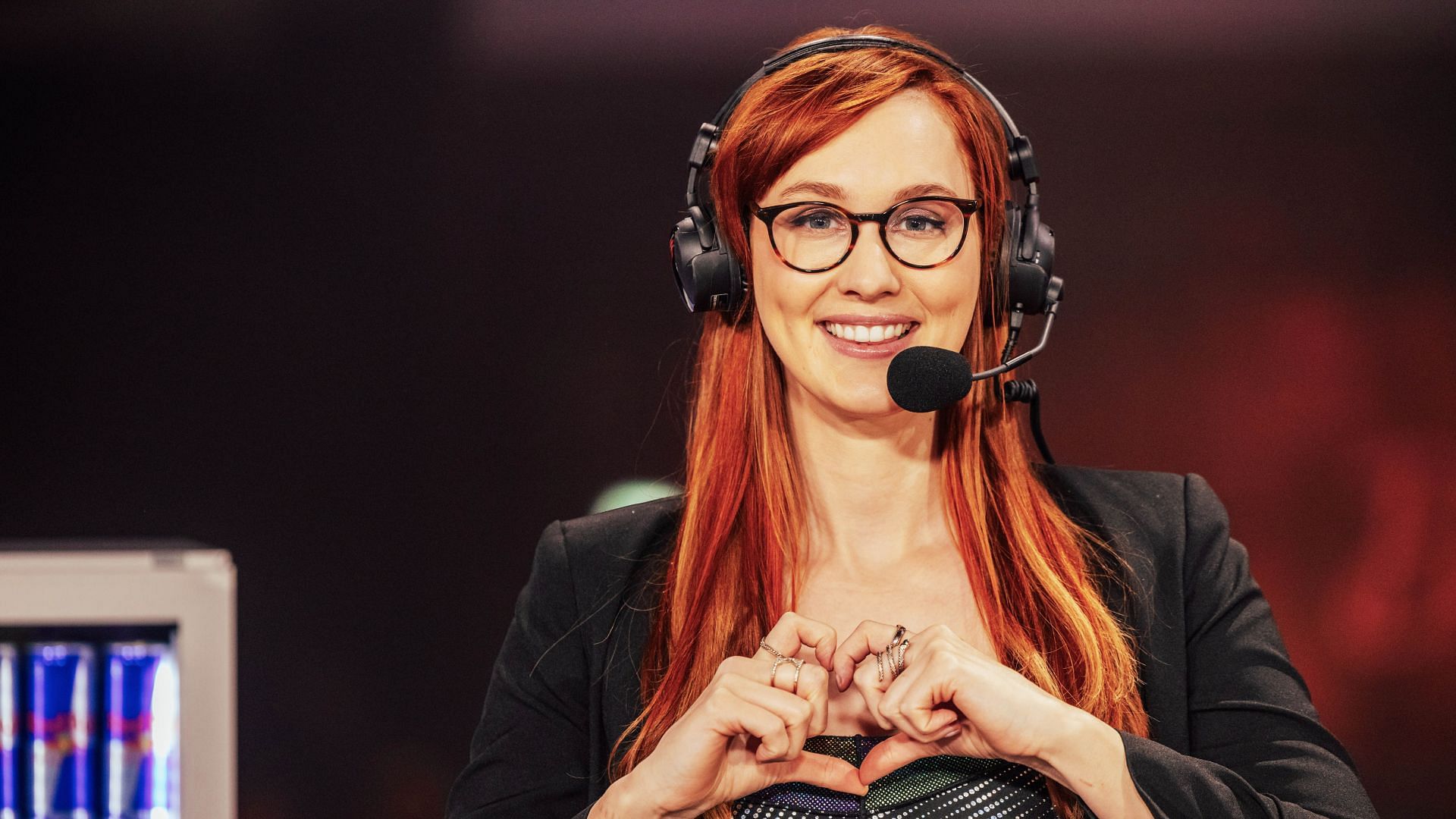 The LEC host Eefje &ldquo;Sjokz&rdquo; Depoortere taking time off (Image via LoL Esports)
