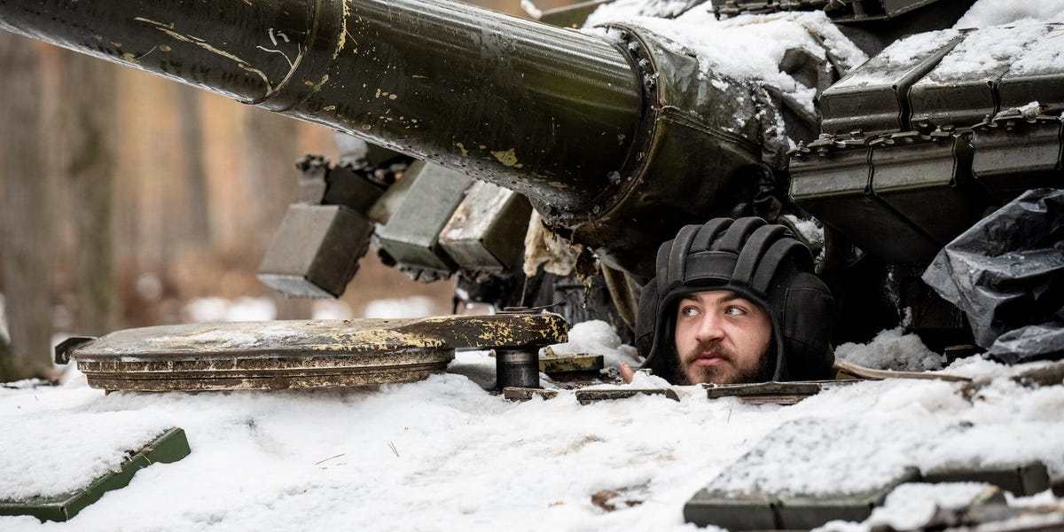 Front-Line Ukrainians Spend Down Time Battling Tanks in Video Games