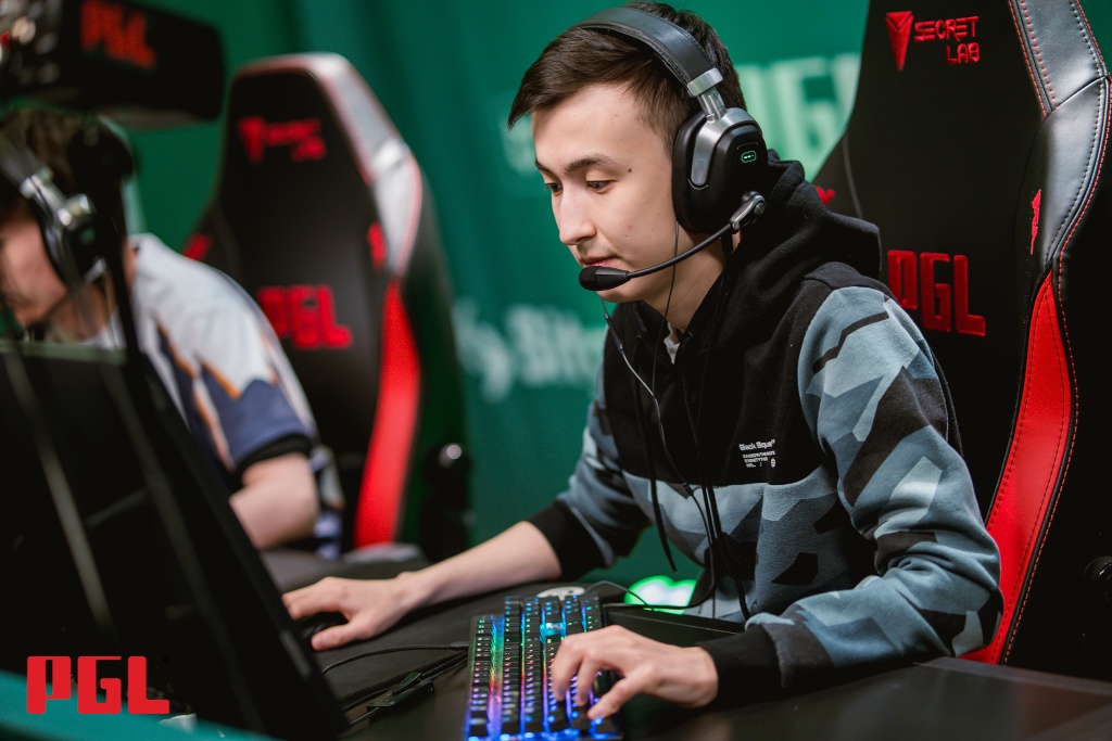 Forward Gaming