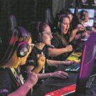 Cape Town: Afrykańskie dziewczyny gracze rywalizują w Claremont o miejsce w GirlGamer World Finals Players in the thick of things. PHOTOs: Jeff Latham/Girl Gamer Africa