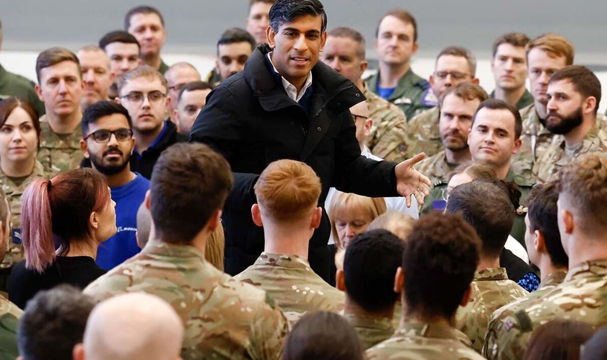 UK Armed Forces target gamers in £2m recruitment crisis | UK | News