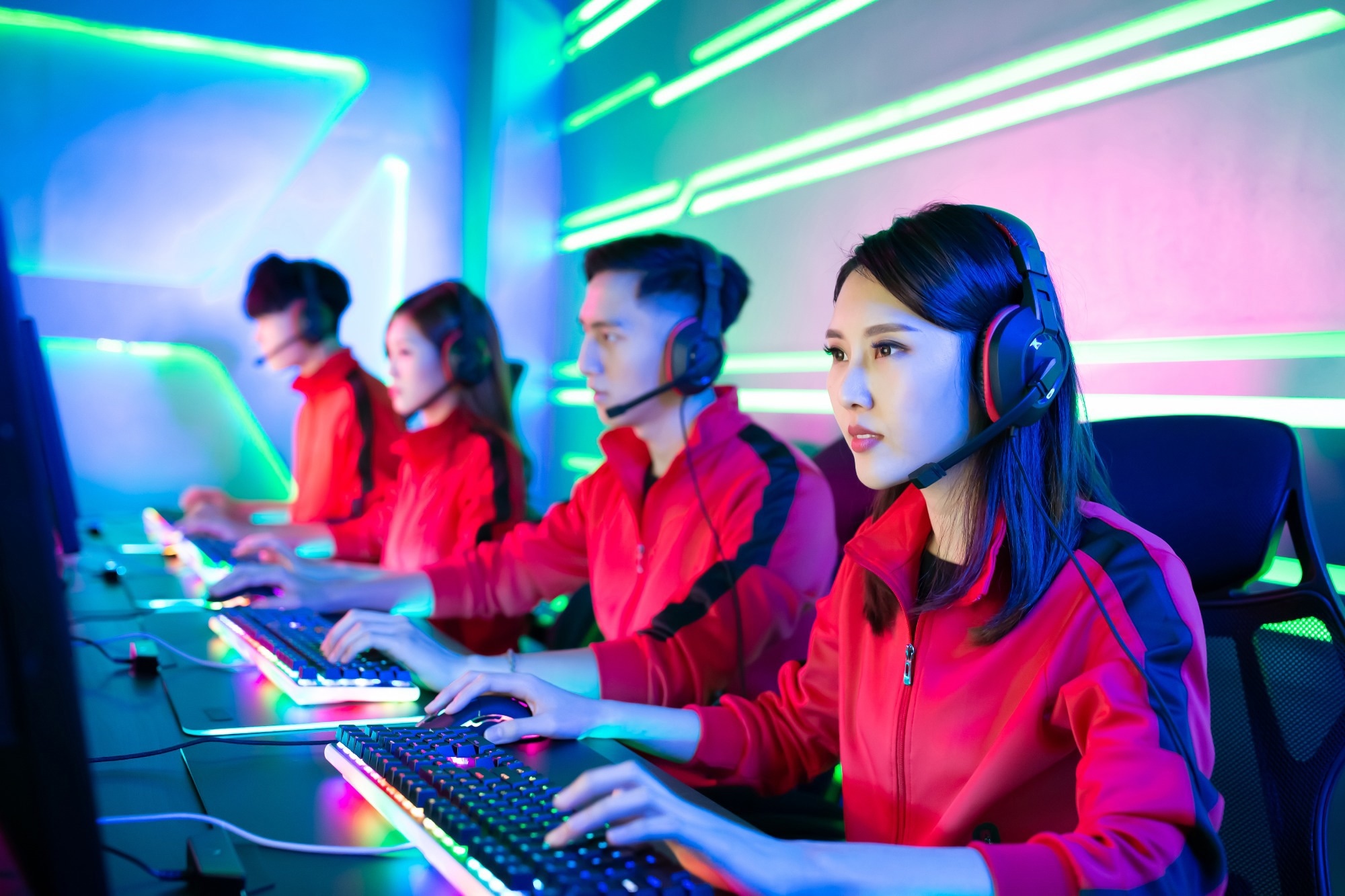 Study: Caffeine supplementation improves the cognitive abilities and shooting performance of elite e-sports players: a crossover trial. Image Credit: aslysun / Shutterstock
