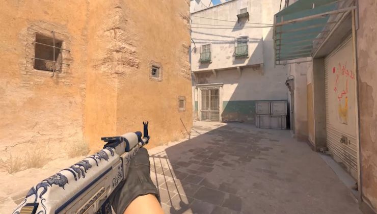 Lefties unite! Counter-Strike 2 now lets you swap hands