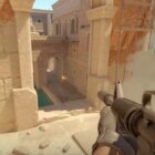 Overwatch powraca do Counter-Strike 2: Walka z oszustami w grześnie. CS 2 player points gun at another player
