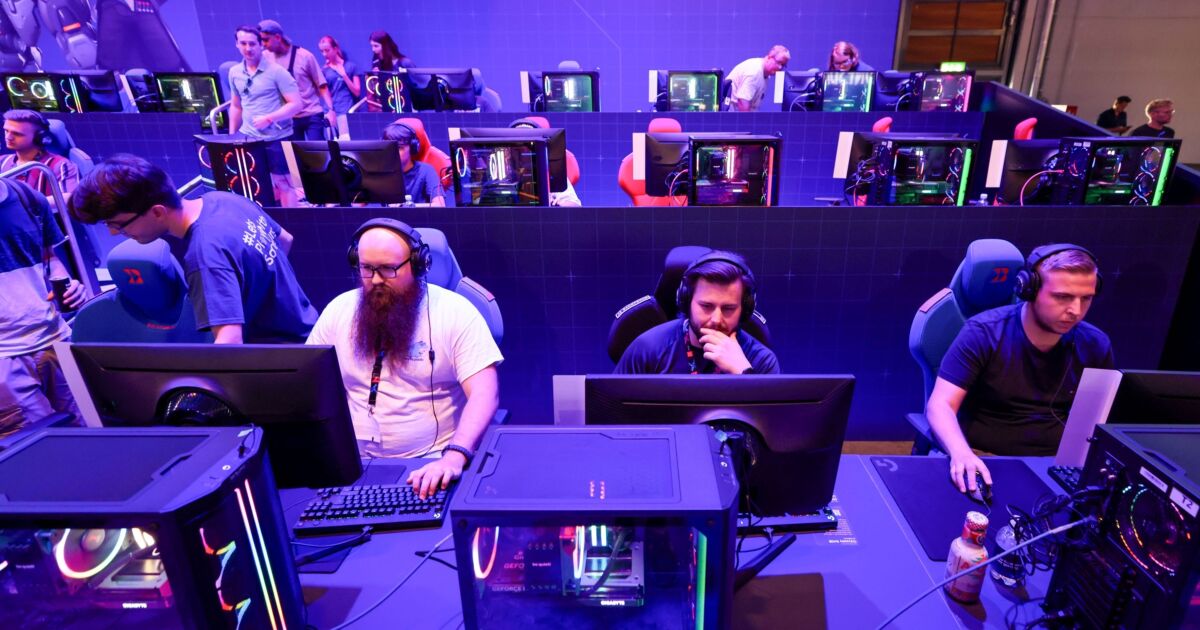 CFPB warns banks of video games' money laundering, fraud risks