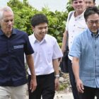 Ambasador USA apeluje o zwiększenie odstraszania w Japonii. The US ambassador to Japan visits southern islands at the forefront of China tension
