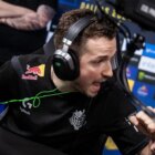 Hunter, a CS2 player for G2, fist-bumps a teammate after a won round at IEM Dallas 2024.