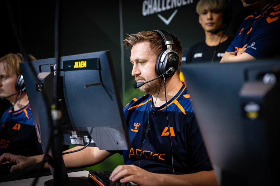 kassad reveals the bargain price BLEED paid for jkaem and nawwk