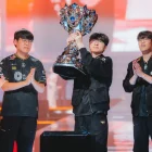 Faker kończy 30 lat: hołd dla legendy League of Legends! T1 Faker at Worlds 2025